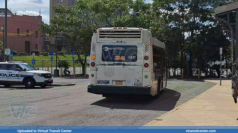 Metro North shuttle 
Metro North shuttle 

