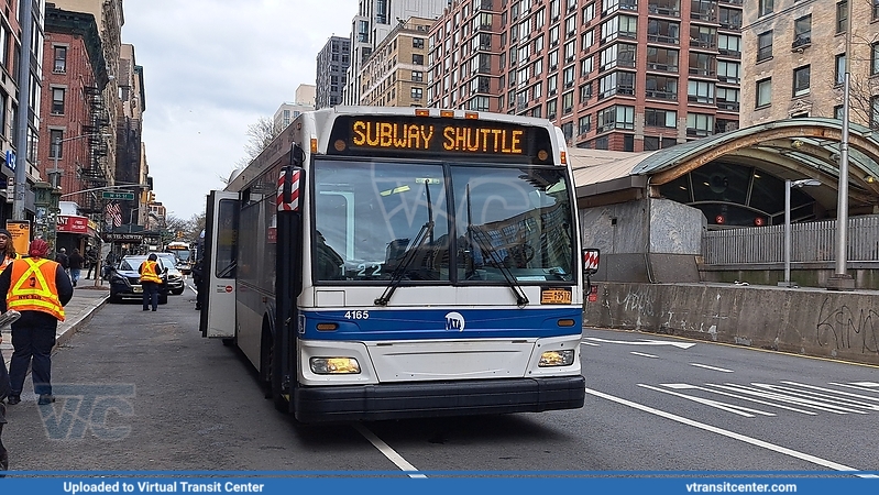 MTA New York City 4165 on a 2 train shuttle 
2 train shuttle 
Orion VII NG HEV
Broadway at 96 St, Manhattan New York City, NY
Keywords: MTABus;OrionNG