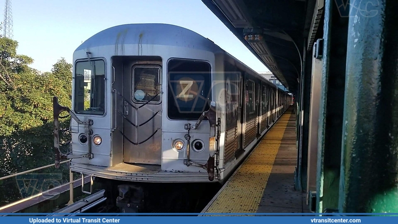 R42 Z train 
R42 Z train 
