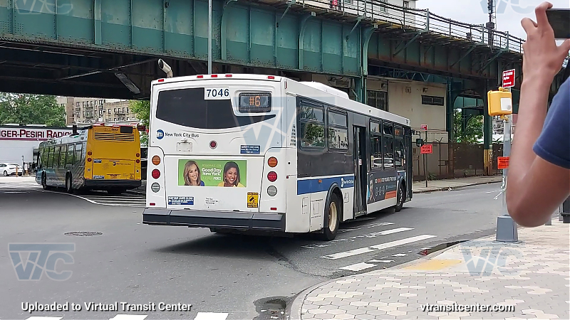 2011 Orion VII EPA10 #7046 on the 6 shuttle 
2011 Orion VII EPA10 #7046 on the 6 shuttle 
