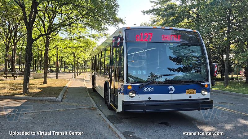 MTA New York City 8281 on the Q127 Dragon Boat Shuttle
2015 Nova LFS #8281 on the Q127 Dragon Boat Shuttle
