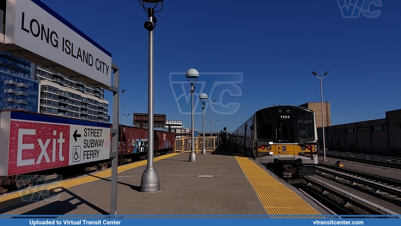 MTA M7 departing LIC
Long Island City 
