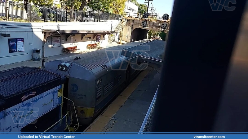 M1 Laser train at Great Neck 
Great Neck
