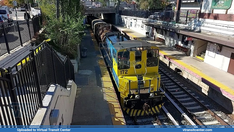 MP15AC laser train at Great Neck
MP15AC laser train at Great Neck
