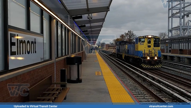 MP15AC on work duty at Elmont
MP15AC on work duty at Elmont

