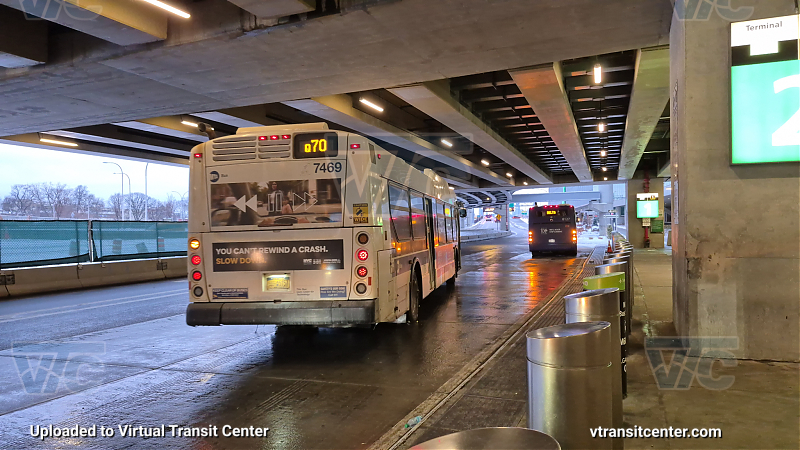 MTA Bus Company #7469 on the Q70-SBS
MTA Bus Company #7469 on the Q70-SBS
