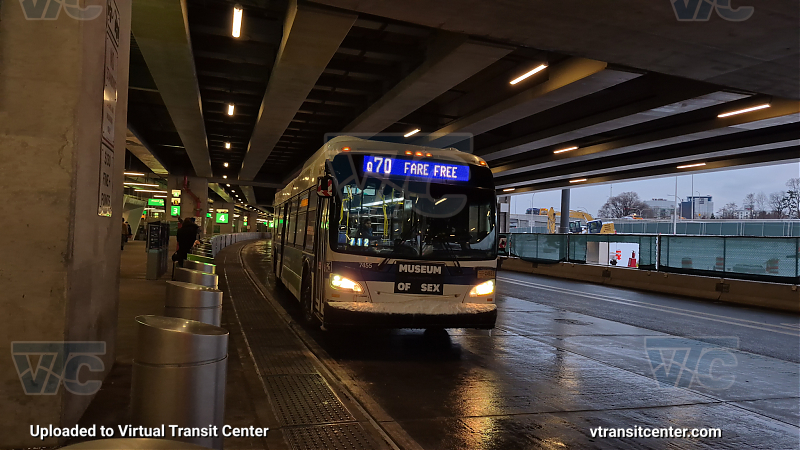 MTA Bus Company #7455 on the Q70-SBS
MTA Bus Company #7455 on the Q70-SBS
