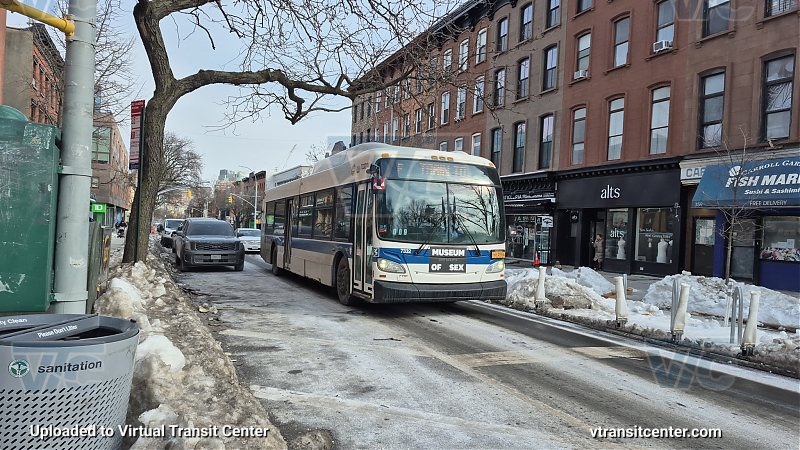 2015 NFI XD40 #7332 on the T475 F/G train shuttle
2015 NFI XD40 #7332 on the T475 F/G train shuttle
