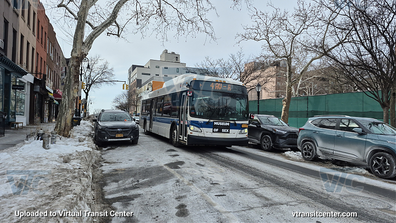 2015 NFI XD40 #7279 on the T475 F/G train shuttle
2015 NFI XD40 #7279 on the T475 F/G train shuttle
