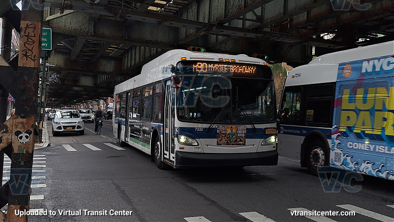 MTA New York City 7332 on the B107 M shuttle 
2015 NFI XD40 #7332 on the B107 M shuttle 
