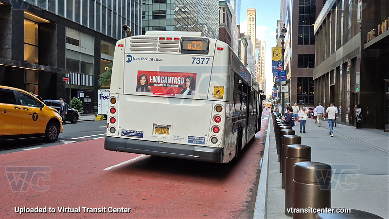 2015 NFI XD40 #7377 on the Q32
2015 NFI XD40 #7377 on the Q32
