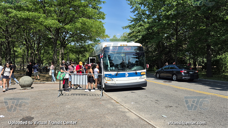 MTA New York City 7390 on the Q127 Dragon Boat Shuttle 
2015 NFI XD40 #7390 on the Q127 Dragon Boat Shuttle 
