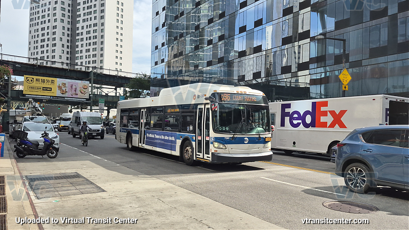 2015 NFI XD40 #7390 on the Q96 E/F shuttle 
2015 NFI XD40 #7390 on the Q96 E/F shuttle 

