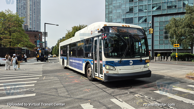 2015 NFI XD40 #7390 on the Q96 E/F shuttle 
2015 NFI XD40 #7390 on the Q96 E/F shuttle 
