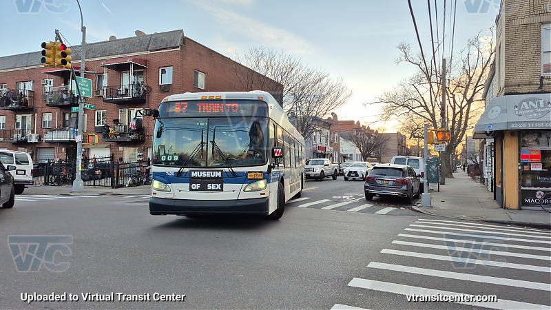 MTA New York City 7426 on the T324 7 shuttle
2015 NFI XD40 #7426 on the T324 7 shuttle
