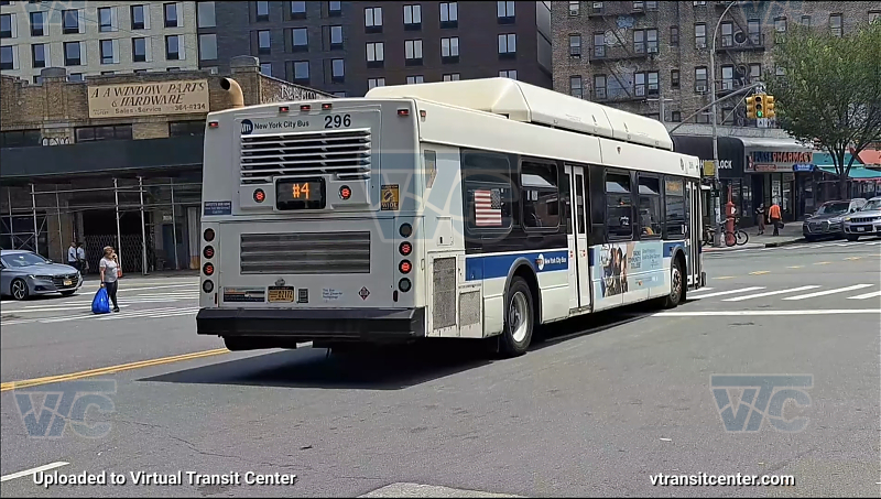 2012 NFI C40LF #296 on the 4 shuttle 
2012 NFI C40LF #296 on the 4 shuttle 
