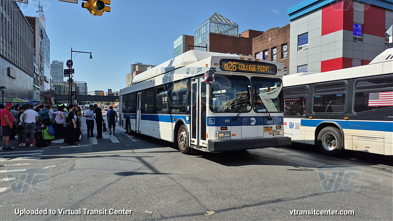 2011 NFI C40LF #231 on the Q26
2011 NFI C40LF #231 on the Q26
