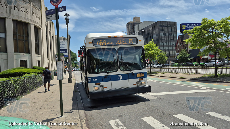 2013 NFI C40LF #646 on the Q64
2013 NFI C40LF #646 on the Q64
