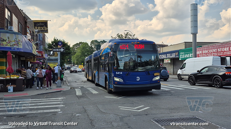 MTA New York City 5414 on the Q114 Rush
2015 NFI XD60 #5414 on the Q114 Rush
