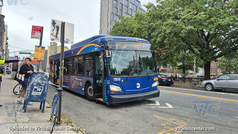 New York City Transit Bus #7819 on the T422 L shuttle 
New York City Transit Bus #7819 on the T422 L shuttle 
