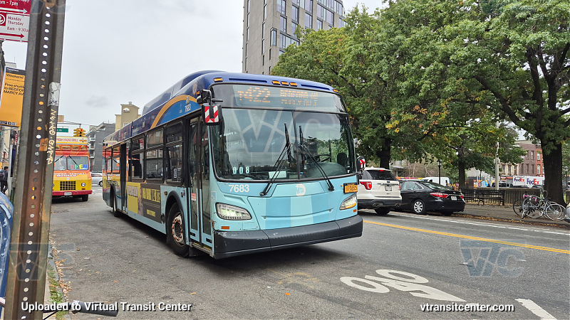 New York City Transit Bus #7683 on the T422 L shuttle 
New York City Transit Bus #7683 on the T422 L shuttle 
