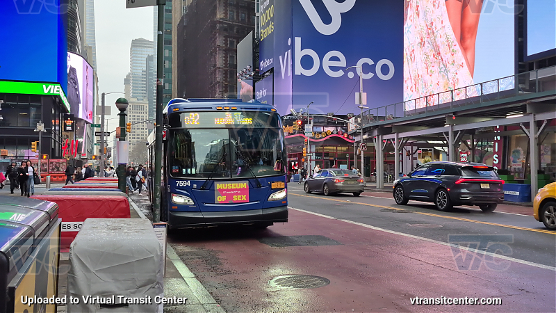 2018 NFI XD40 #7594 on the Q92 7 shuttle 
2018 NFI XD40 #7594 on the Q92 7 shuttle 
