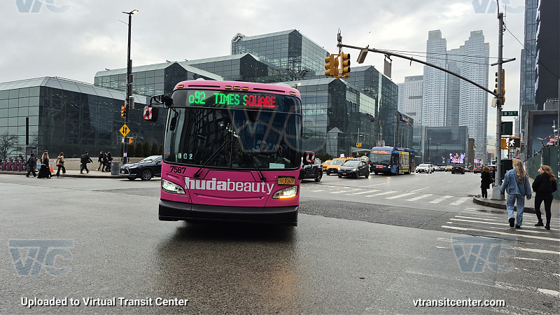 2018 NFI XD40 #7587 on the Q92 7 shuttle 
2018 NFI XD40 #7587 on the Q92 7 shuttle 

