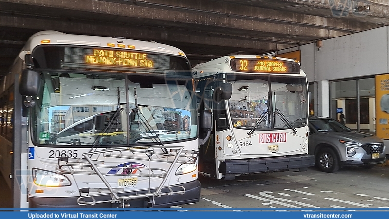 NJ Transit 20835 on a PATH Shuttle
PATH Shuttle
New Flyer XD60
Journal Square Transit Center, Jersey City, NJ

