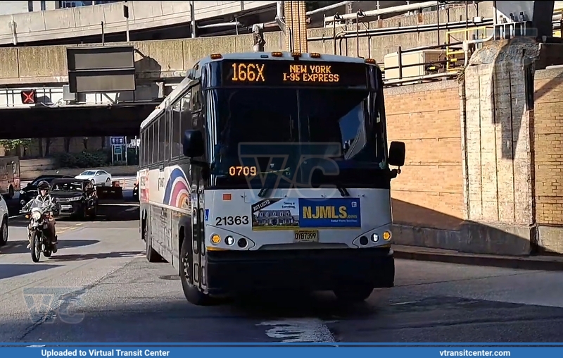 NJ Transit 21363 on Route 166X
Route 166X New York I-95 Express
MCI D4500CT
10th Avenue at W 40th Street, New York City, NY

