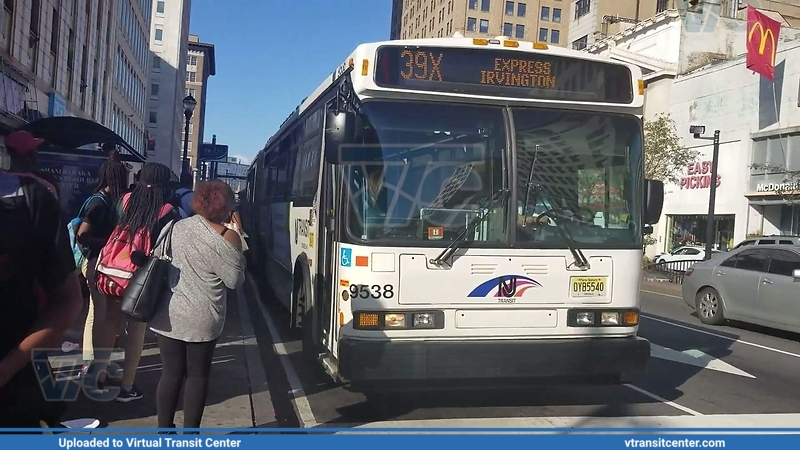 NJ Transit 9538 on Route 39X
Route 39X Express to Irvington
Neoplan AN459
Broad Street and Market Street, Newark, NJ
