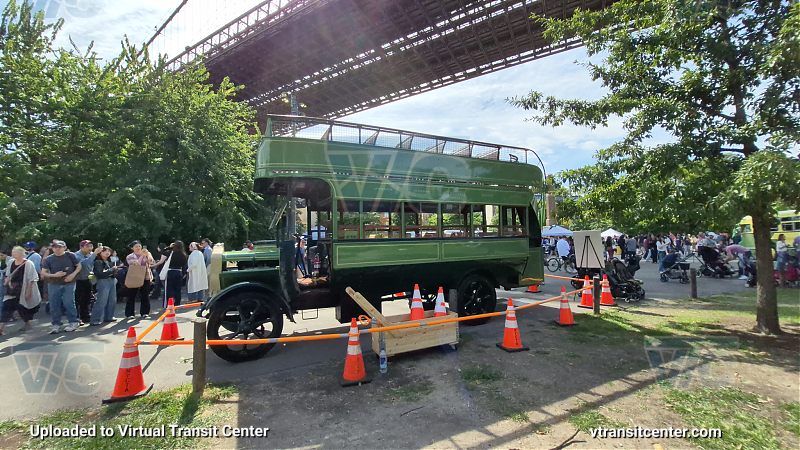 303 at New York Transit Museum's Bus Festival
303 at New York Transit Museum's Bus Festival
