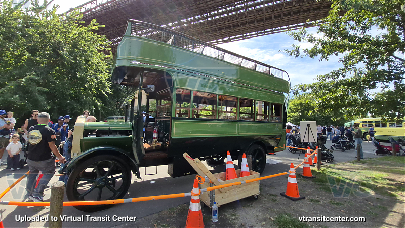 303 at New York Transit Museum's Bus Festival
303 at New York Transit Museum's Bus Festival
