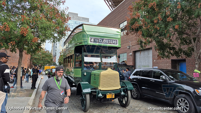 303 at New York Transit Museum's Bus Festival
303 at New York Transit Museum's Bus Festival

