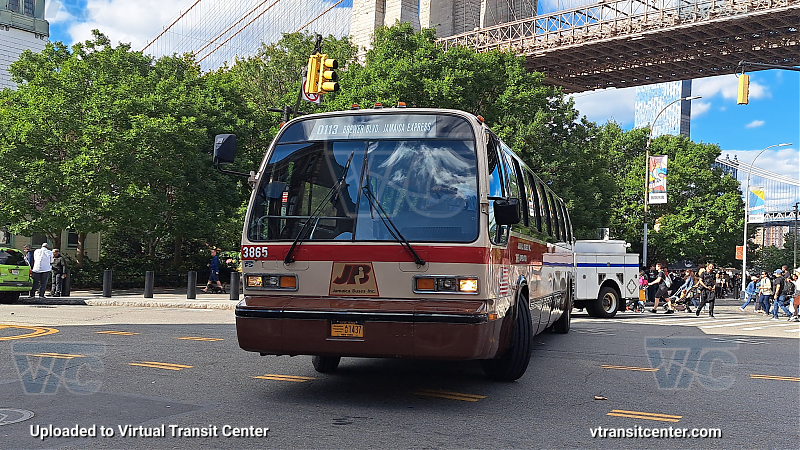 3865 at New York Transit Museum's Bus Festival
3865 at New York Transit Museum's Bus Festival
