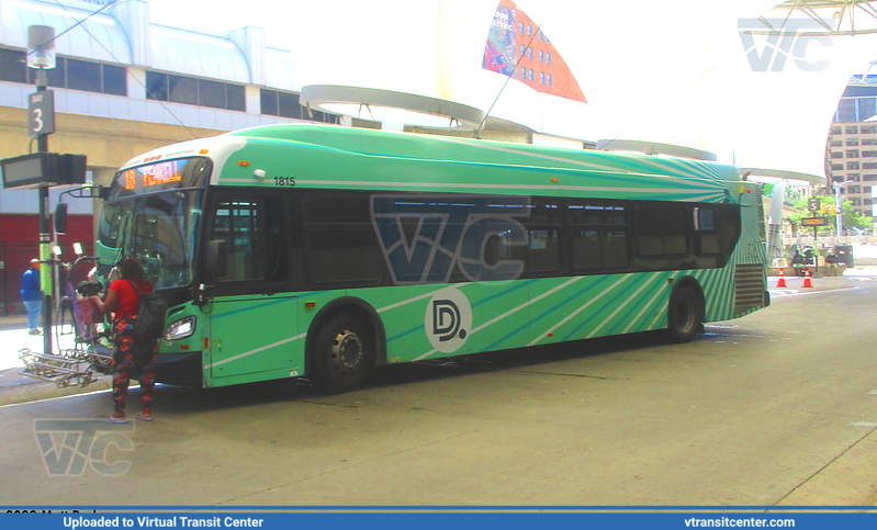 DDOT 1815 on route 18
2018 DDOT New Flyer XD40 on route 18 at the Rosa Parks Transit Center
Keywords: DDOT