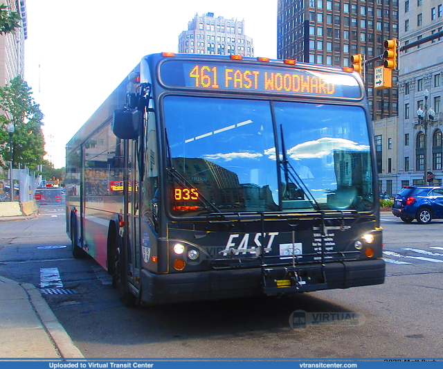 SMART 3909 on route 461
2019 SMART Gillig BRT on FAST Woodward route 461 at Washington Boulevard and Michigan Avenue in Detroit, MI
Keywords: SMART