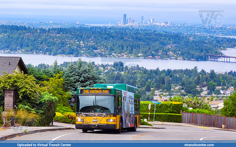 King County Metro 7331 on route 246
King County Metro 7331 on an iconic scenic hill, served by a route that is now deleted.
