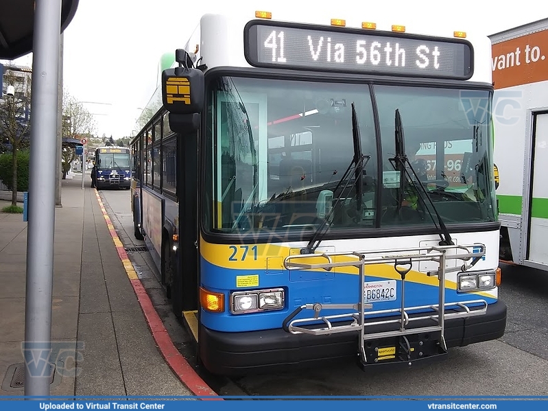 Pierce Transit 2017 Gillig CNG Low Floor 271 on Rt 41
Keywords: Pierce Transit;Gillig Low Floor