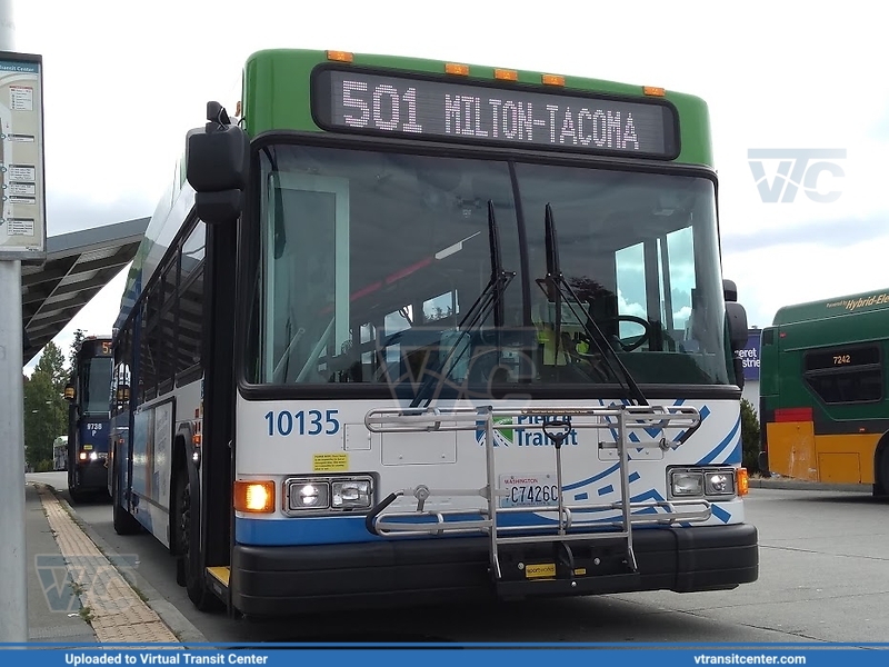 Pierce Transit Gillig CNG Low Floor #10135
