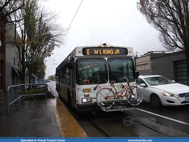TriMet 2838 D40LF on Route 6
Route 6 Martin Luther King JR Boulevard
New Flyer D40LF
Grand and Taylor, Portland, OR
Keywords: TriMet;New Flyer D40LF