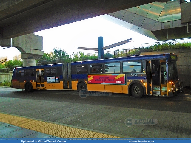 The beast is my friend King County Metro New Flyer D60HF 2480 at Tukwila Light Rail Station
Just an old shot from 2016
