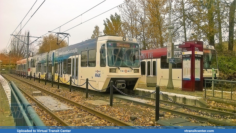 Trimet Max Type 3 at Portland Expo Center
Taken 11/25/17 This was the Max Type 3 trains on the Yellow line at the Expo Center Station in Portland OR
