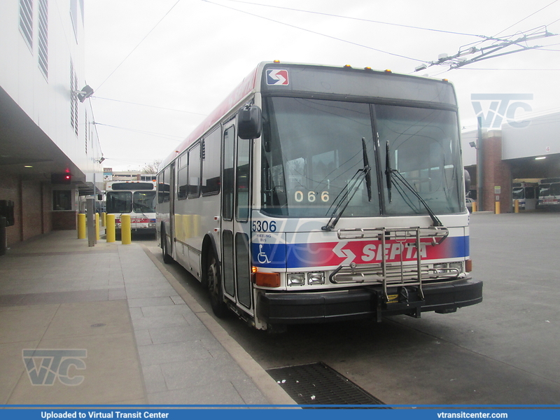 SEPTA 5306
Laying over at Frankford Terminal
1997 NABI 416
November 22nd, 2014.
