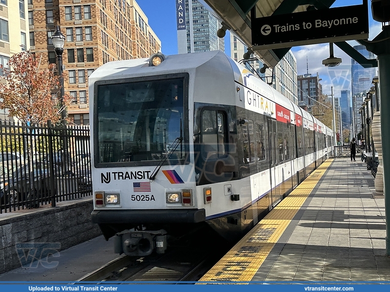 NJ Transit LRV 5025A on HBLR to Bayonne
Hudson-Bergen Light Rail to Bayonne
Kinki-Sharyo LRV
Keywords: NJTRail;NJTLR;NewarkLR;KinkiSharyo