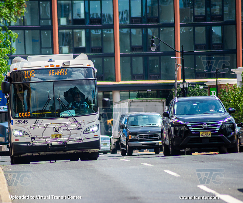 NJ Transit 25345 on Route 108
Route 108 Newark
Keywords: NJT Bus;NJ Transit;New Flyer XD40