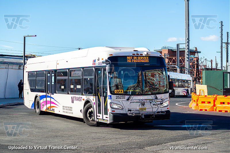 NJ Transit 25232 NIS
Not in service 
Keywords: NJT Bus;NJ Transit;New Flyer XD40