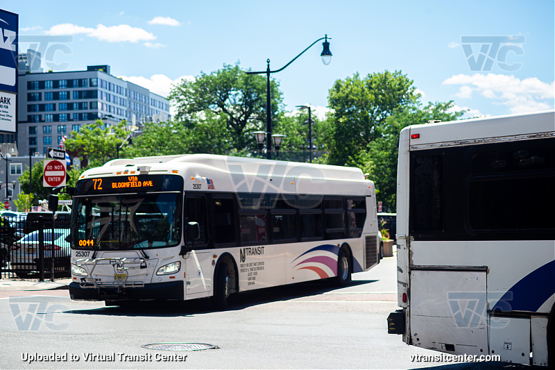 NJ Transit 25307 on Route 72
Route 72 Paterson Via Bloomfield Ave 
Keywords: NJT Bus;NJ Transit;New Flyer XD40