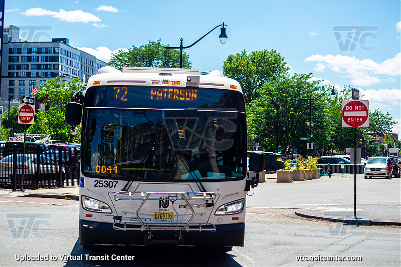 NJ Transit 25307 on Route 72
Route 72 Paterson Via Bloomfield Ave 
Keywords: NJT Bus;NJ Transit;New Flyer XD40