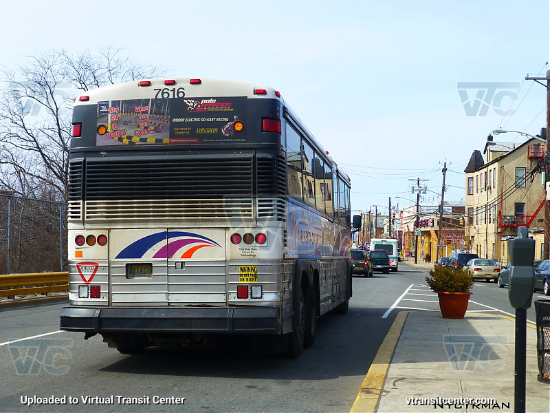 Nj Transit 7616
D4000 7616 on the 190 To Paterson

