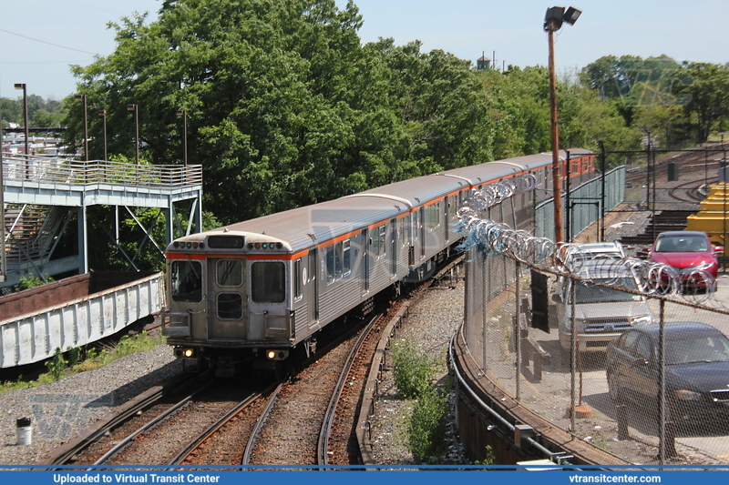 SEPTA Metro Broad Street/B-IV 553 on BSL 
Broad Street Line to Fern Rock
Fern Rock Transit Center
